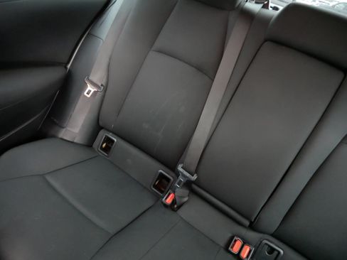 Used 2022 Toyota Corolla LE FWD image 12