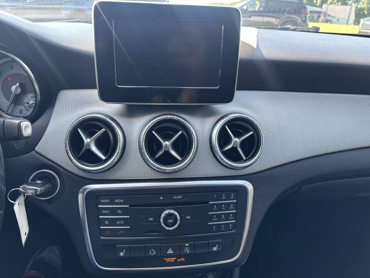 Used 2015 Mercedes-Benz CLA 250 4MATIC image 11
