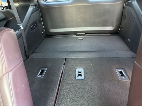 Used 2022 Cadillac Escalade Sport Platinum w/ LPO, ONYX Package image 11