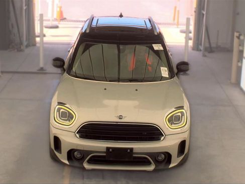 Used 2022 MINI Cooper Countryman FWD image 8