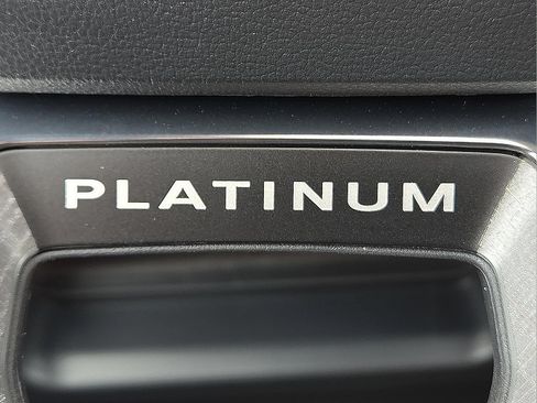 Used 2025 Ford F250 Platinum AWD/4WD image 19