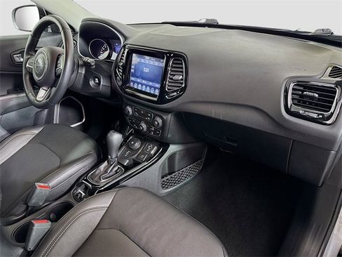 Used 2021 Jeep Compass Limited image 30