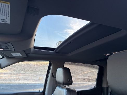 Used 2019 Chevrolet Silverado 1500 LT Trail Boss image 17