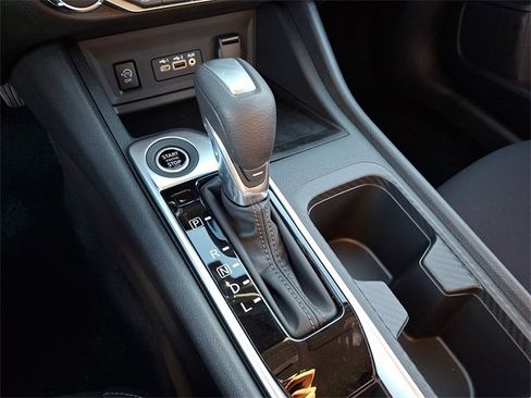 New 2025 Nissan Sentra SV w/ All-Weather Package image 6