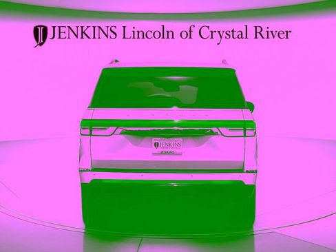 Certified 2024 Lincoln Navigator L Reserve AWD/4WD image 6