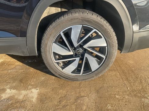 Used 2024 Volkswagen Atlas SE image 6