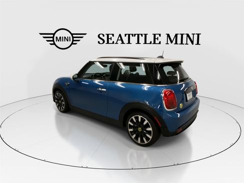 Certified 2023 MINI Cooper SE image 8