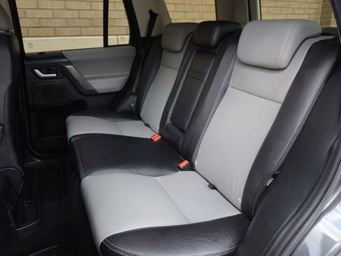 Used 2010 Land Rover LR2 HSE AWD/4WD image 24