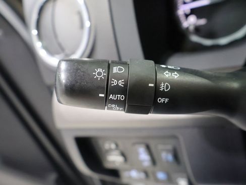 Used 2020 Toyota Tundra SR5 w/ TRD Off-Road Package AWD/4WD image 35