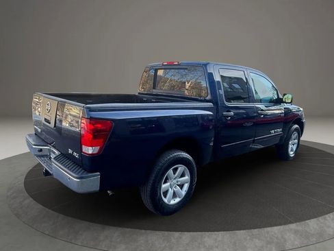 Used 2012 Nissan Titan SV w/ SV Value Truck Pkg AWD/4WD image 11