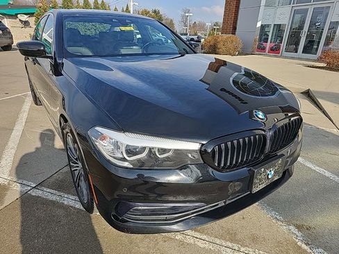 Used 2018 BMW 530i xDrive w/ Premium Package image 3