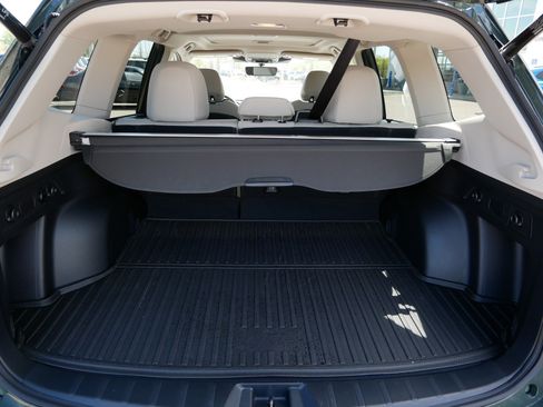 Used 2024 Subaru Forester Premium AWD/4WD image 18