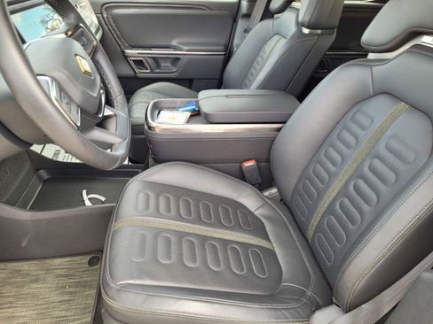 Used 2023 Rivian R1T Adventure image 20