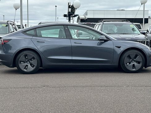 Used 2023 Tesla Model 3 Standard Range RWD image 3