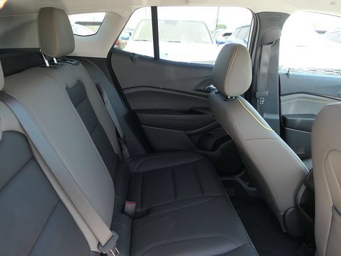 Used 2026 Chevrolet Trax ACTIV FWD image 23