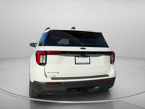 New 2026 Ford Explorer Active image 26