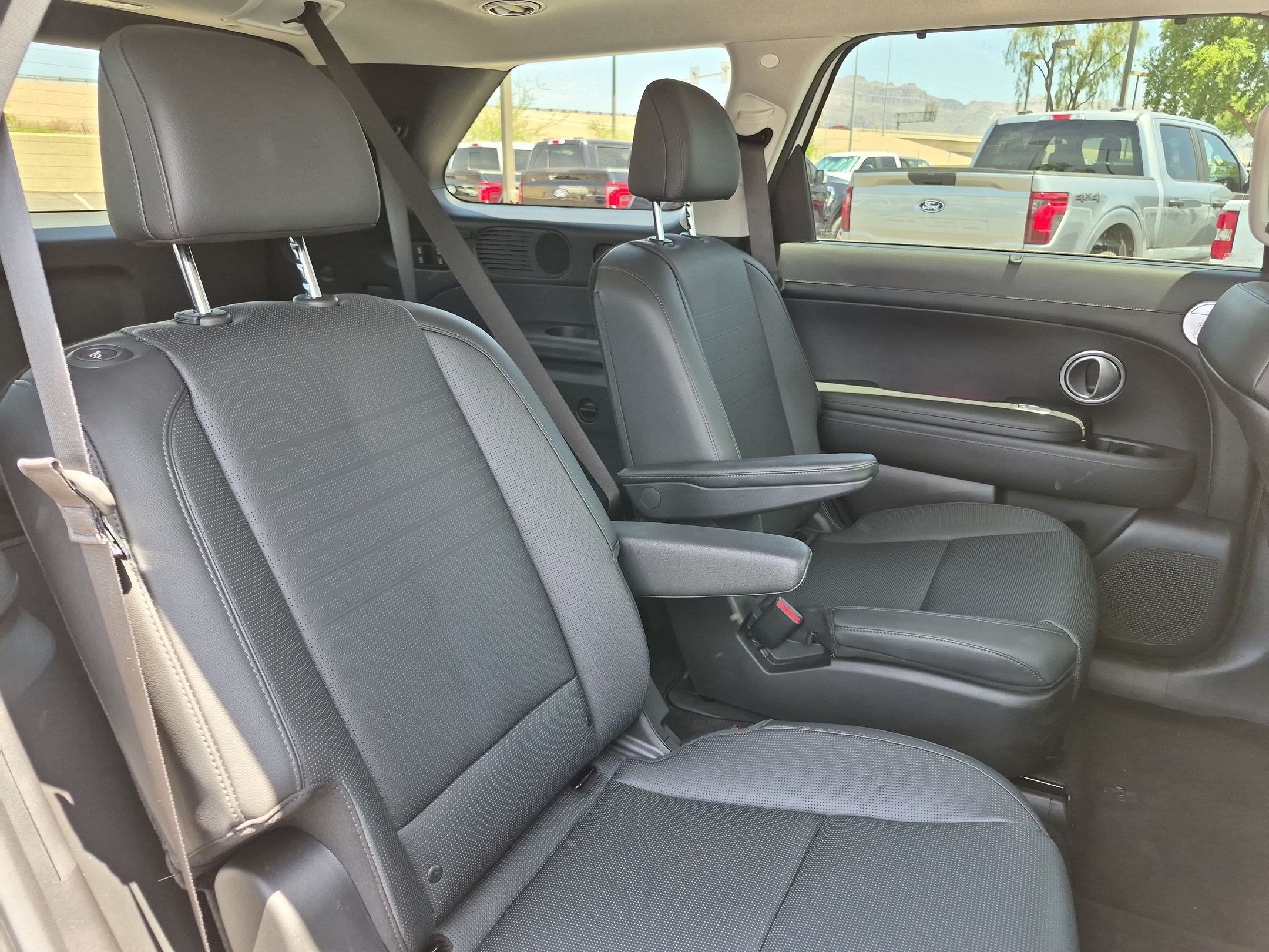 Used 2026 Hyundai Palisade Limited AWD/4WD image 26