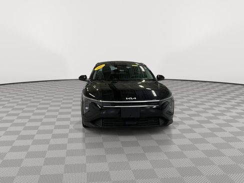 Used 2025 Kia K4 FWD image 3