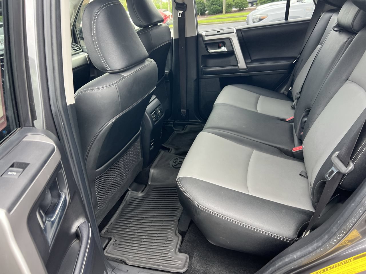 Used 2019 Toyota 4Runner SR5 Premium AWD/4WD image 32