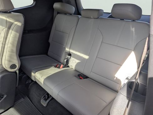 New 2026 GMC Acadia Elevation w/ Elevation Premium Package image 17