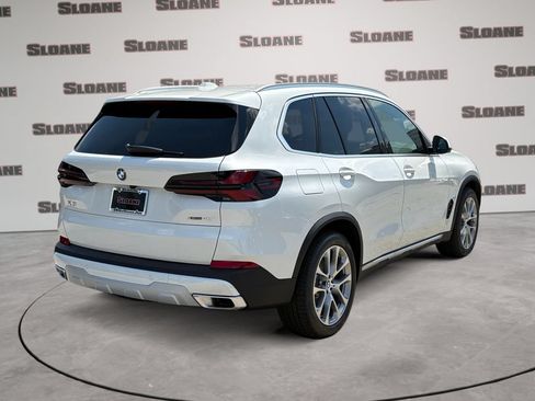 New 2026 BMW X5 xDrive40i w/ Climate Comfort Package AWD/4WD image 5
