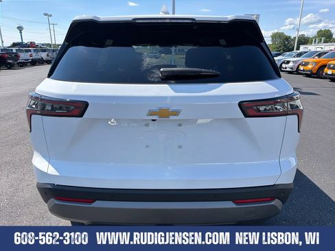 Used 2026 Chevrolet Equinox LT AWD/4WD image 4