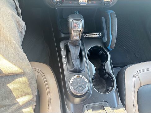 Used 2023 Ford Bronco Wildtrak AWD/4WD image 17