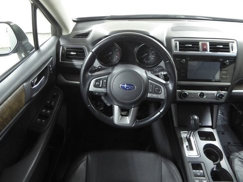 Used 2016 Subaru Outback 2.5i Limited image 10