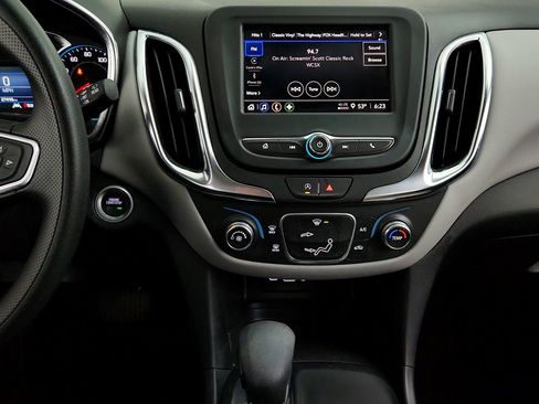Certified 2024 Chevrolet Equinox LS w/ LS Convenience Package FWD image 16