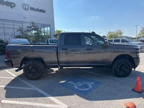 New 2026 RAM 3500 Tradesman image 34