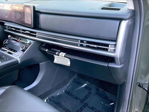 Certified 2025 Hyundai Santa Fe SEL image 16