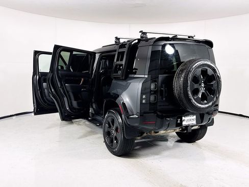 Used 2022 Land Rover Defender 110 X image 27