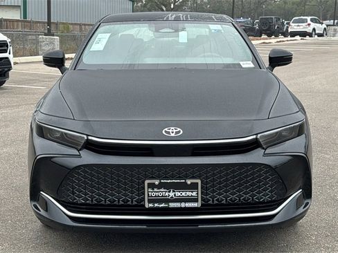 New 2026 Toyota Crown XLE image 2