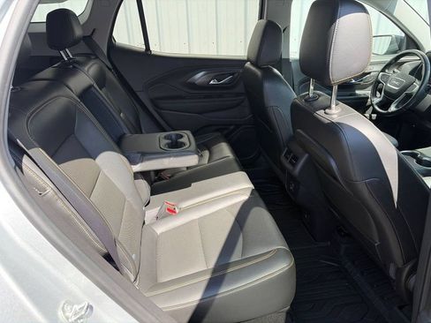 Used 2021 GMC Terrain SLT w/ Infotainment Package II AWD/4WD image 29