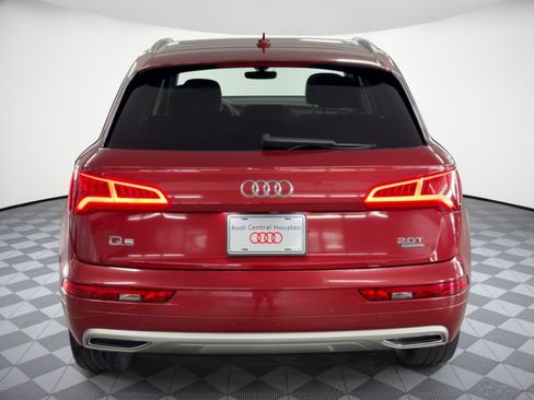 Used 2018 Audi Q5 2.0T Premium Plus w/ Premium Plus Package AWD/4WD image 11