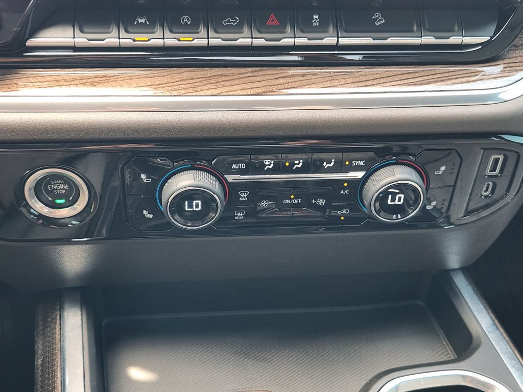 Used 2022 Chevrolet Silverado 1500 RST AWD/4WD image 18