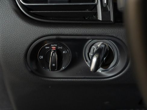 Certified 2026 Porsche Macan AWD/4WD image 28