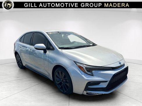 Used 2023 Toyota Corolla SE w/ Carpet Mat Package (TMS) FWD image 1