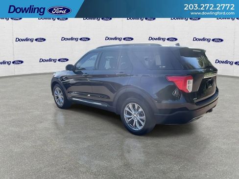 Used 2020 Ford Explorer XLT w/ Equipment Group 202A AWD/4WD image 7