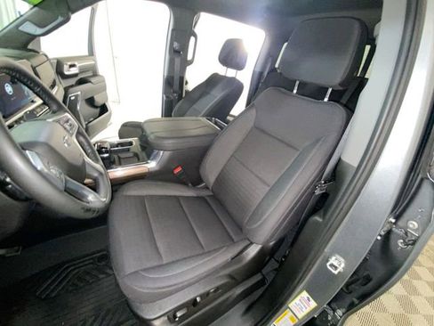 Used 2025 Chevrolet Silverado 1500 LT Trail Boss w/ Convenience Package II image 13