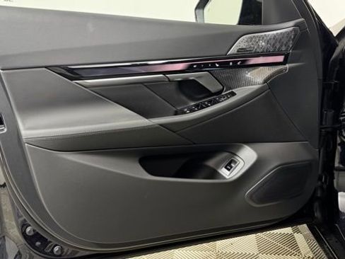 New 2027 BMW 550e xDrive AWD/4WD image 9