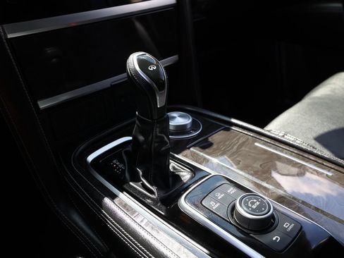 Used 2024 INFINITI QX80 Luxe AWD/4WD image 31