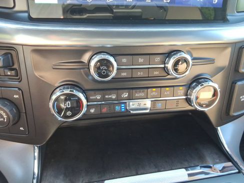 Used 2021 Ford F150 Lariat w/ Equipment Group 502A High AWD/4WD image 35