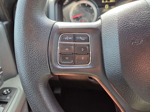 Used 2019 RAM 1500 Classic SLT AWD/4WD image 31