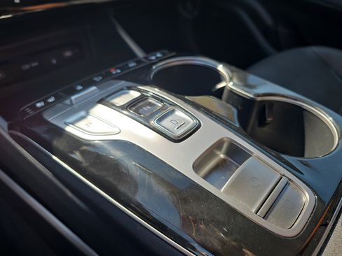 Used 2023 Hyundai Tucson Limited w/ Cargo Package image 33