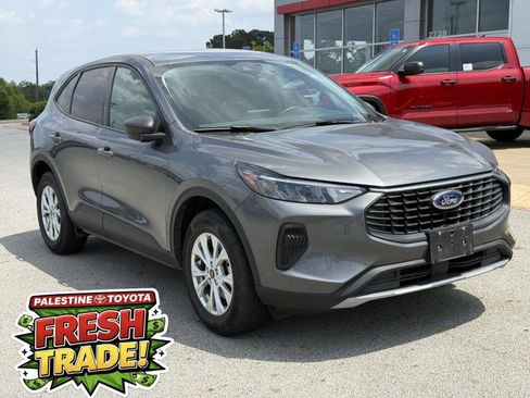 Used 2025 Ford Escape Active AWD/4WD image 16
