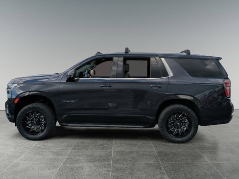 Used 2022 Chevrolet Tahoe LT w/ Luxury Package image 2