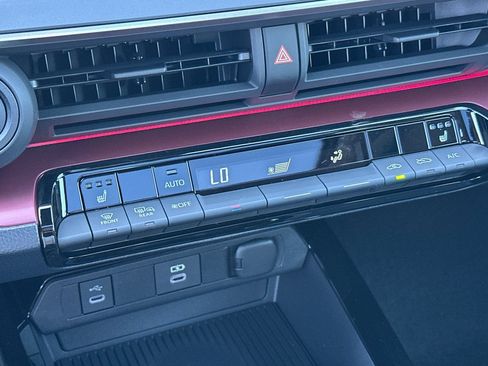 New 2026 Toyota Prius Plug-In Hybrid FWD image 23