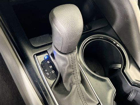 Used 2020 Toyota Camry LE image 16