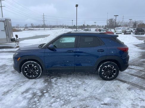 Used 2023 Chevrolet TrailBlazer LT w/ Convenience Package image 4